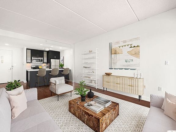 1-bedroom apartment in Long Island City 2