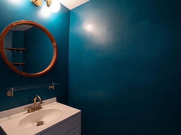2-bedroom apartment in Lower Moyamensing 9