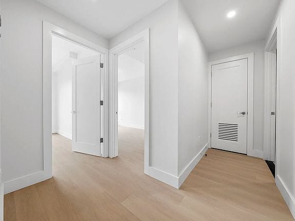 2-bedroom apartment in Kew Gardens Hills 6