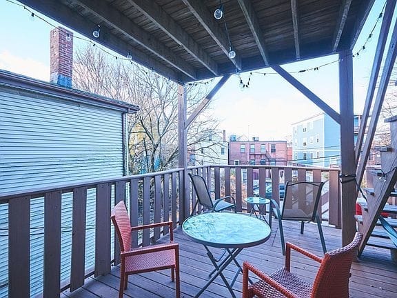 1-bedroom apartment in South Boston 8