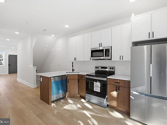 4-bedroom apartment in Hartranft 2