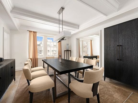 3-bedroom apartment in Upper East Side 5