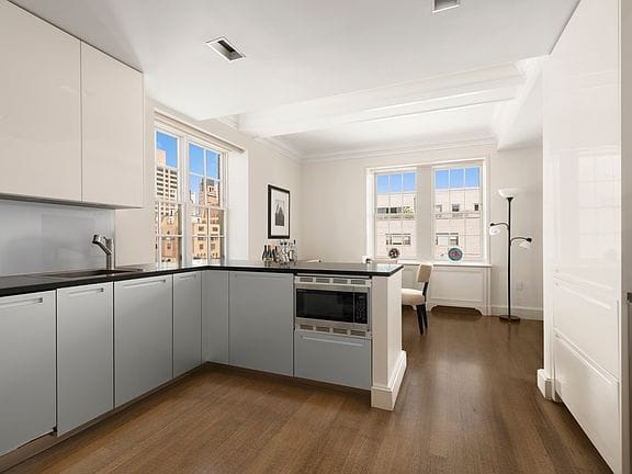 3-bedroom apartment in Upper East Side 7