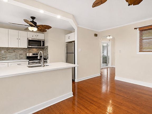 2-bedroom apartment in Cedarbrook 1