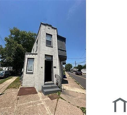 1-bedroom apartment in Lawndale 2