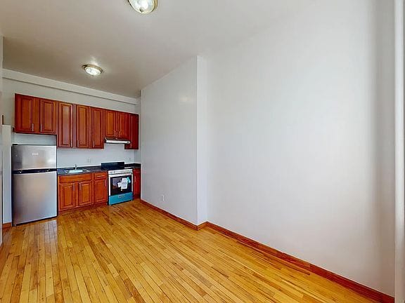 2-bedroom apartment in East Village 4