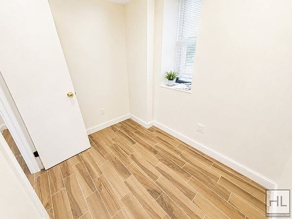 4-bedroom apartment in Hamilton Heights 10