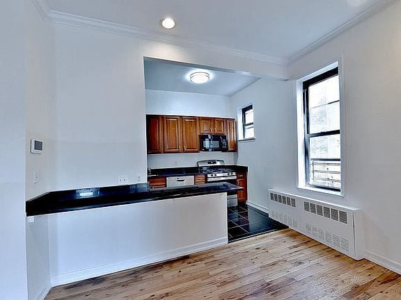 2-bedroom apartment in Upper West Side 3