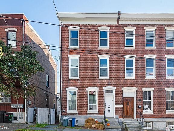3-bedroom apartment in Manayunk 1