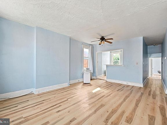 3-bedroom apartment in Manayunk 3