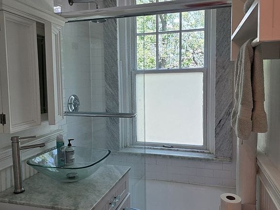 1-bedroom apartment in Longwood 8