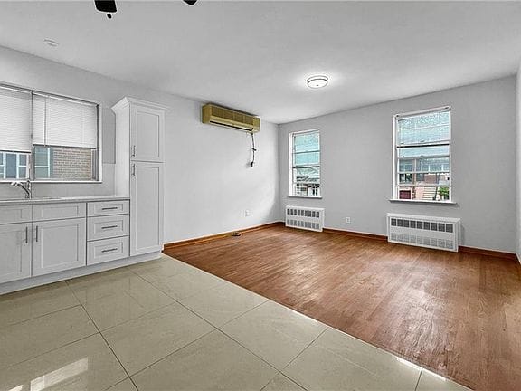 4-bedroom apartment in Sheepshead Bay 4