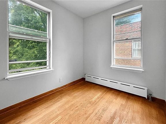 4-bedroom apartment in Sheepshead Bay 8