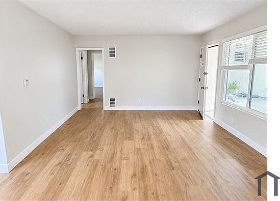 1-bedroom apartment in Baldwin Hills/Crenshaw 7
