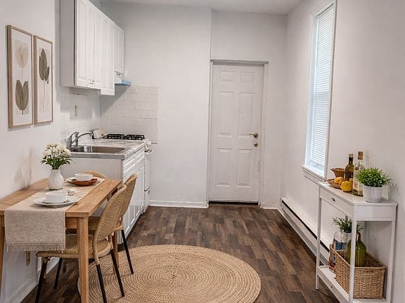 1-bedroom apartment in Mill Creek 2