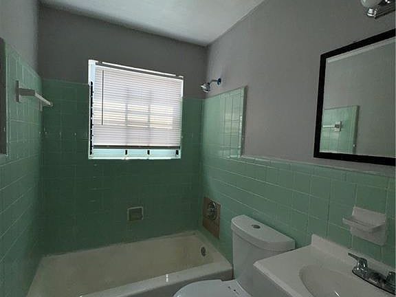 2-bedroom apartment in Atlanta 6