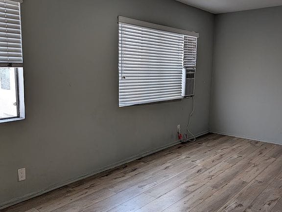 1-bedroom apartment in Hollywood 8