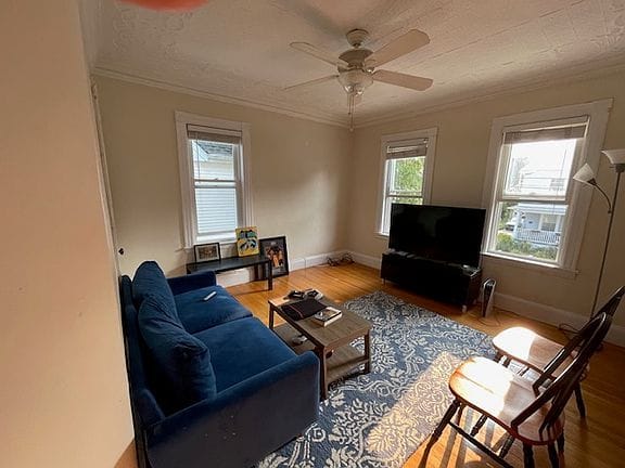 4-bedroom apartment in Brighton 1