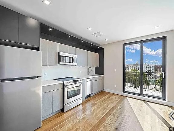 3-bedroom apartment in East Flatbush 1