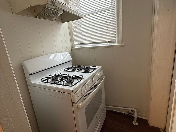 1-bedroom apartment in Mayfair 9