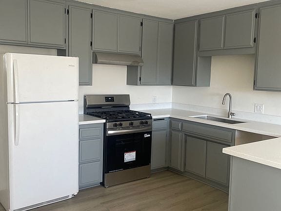 1-bedroom apartment in North Hollywood 4
