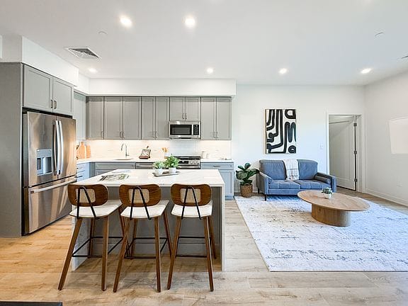 1-bedroom apartment in Dorchester 3