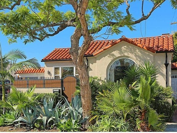 2-bedroom apartment in Fairfax 1