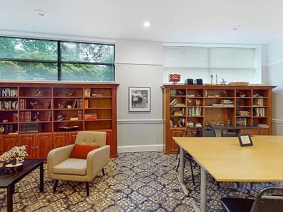 2-bedroom apartment in West End 5