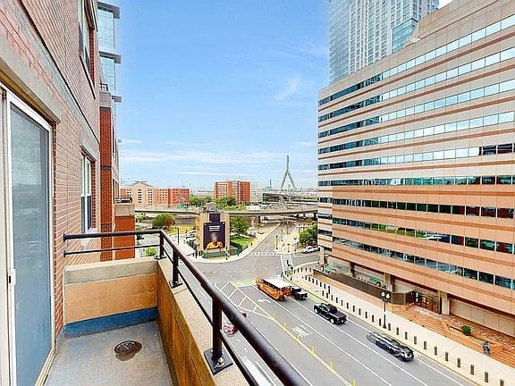 2-bedroom apartment in West End 9