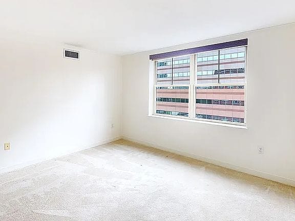 2-bedroom apartment in West End 11
