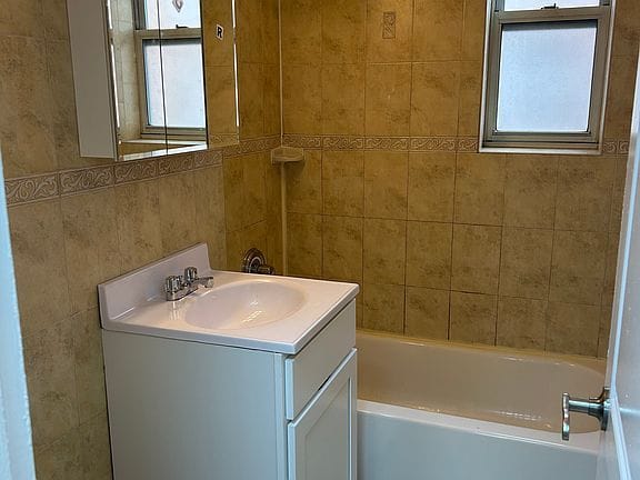 Studio apartment in Gravesend 6