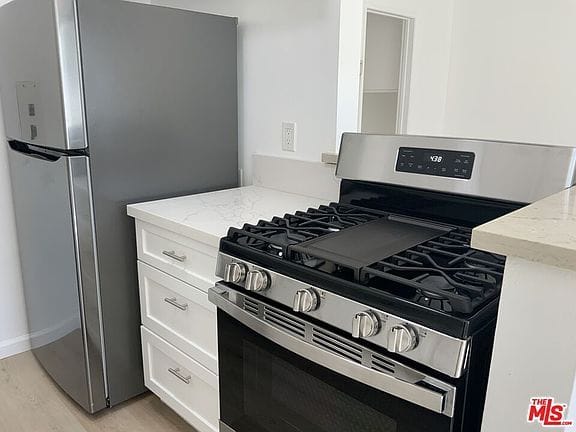 1-bedroom apartment in Mar Vista 9