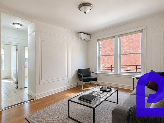 1-bedroom apartment in Astoria 5