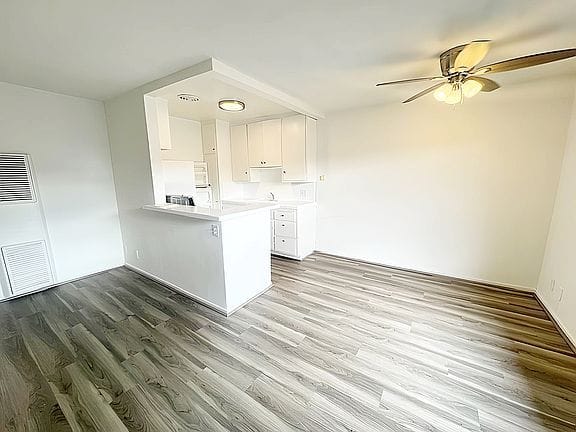 2-bedroom apartment in Mid-City 8
