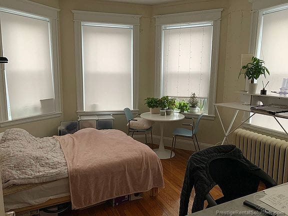 1-bedroom apartment in Brighton 2