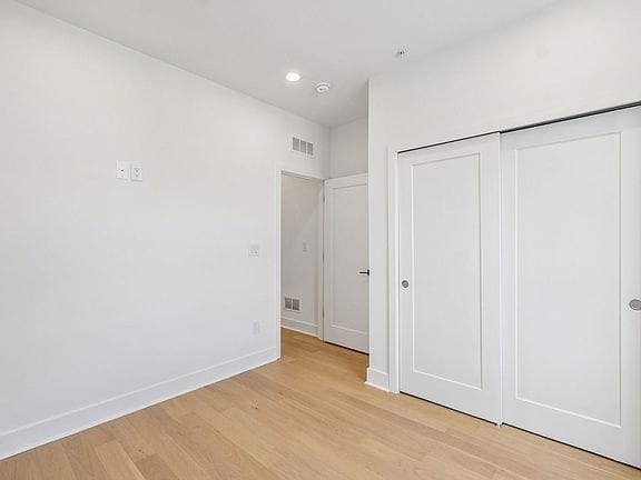 4-bedroom apartment in Ludlow 12