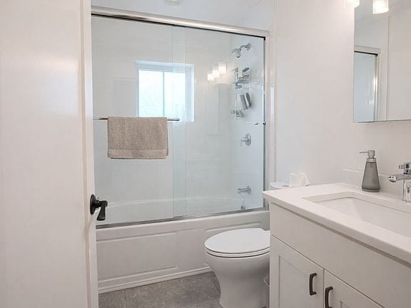 4-bedroom apartment in Allston 7
