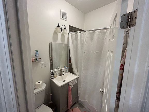 4-bedroom apartment in Allston 7