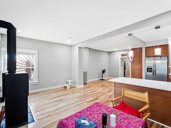5-bedroom apartment in Columbia Heights 5