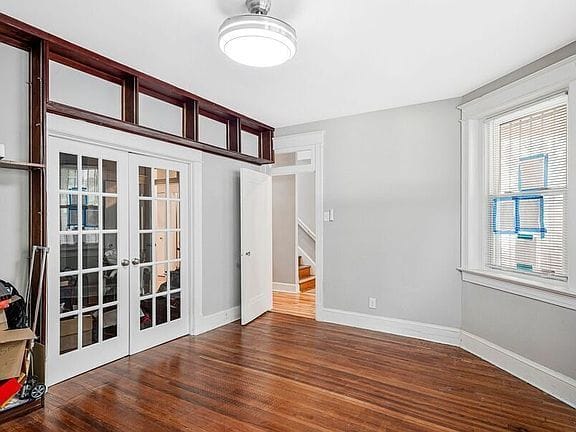 5-bedroom apartment in Columbia Heights 10
