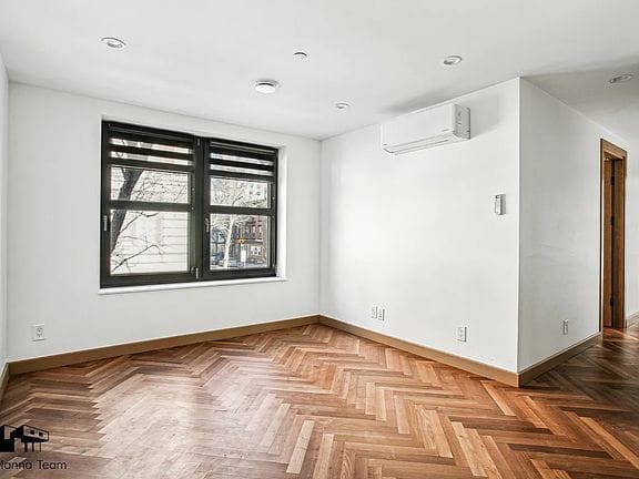 3-bedroom apartment in Williamsburg 3
