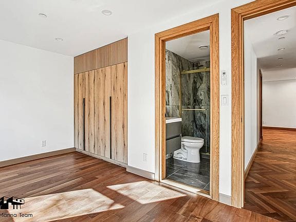 3-bedroom apartment in Williamsburg 4