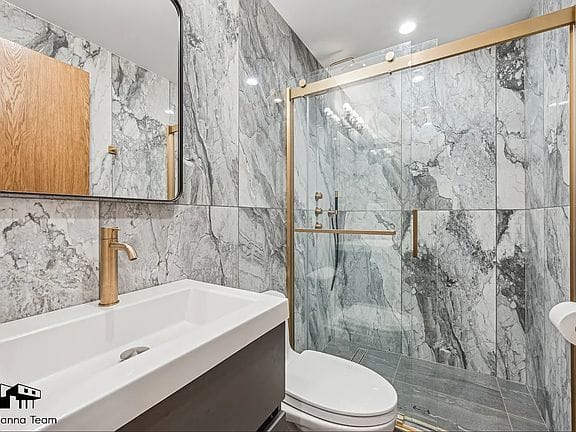 3-bedroom apartment in Williamsburg 6