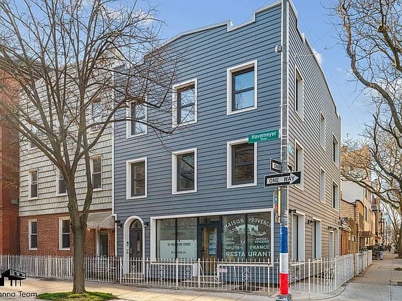 3-bedroom apartment in Williamsburg 9