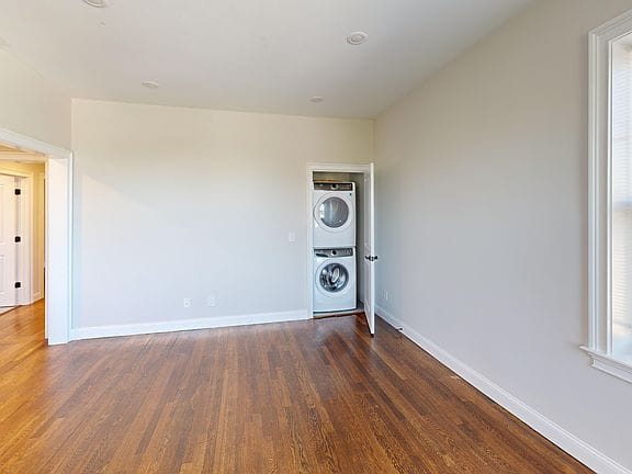 2-bedroom apartment in Brighton 4