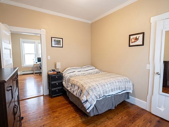 3-bedroom apartment in Jamaica Plain 6