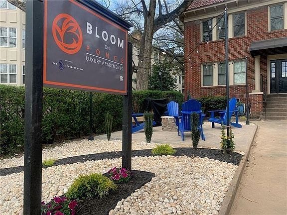 1-bedroom apartment in ATLANTA 2