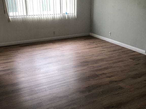 1-bedroom apartment in Brentwood 3