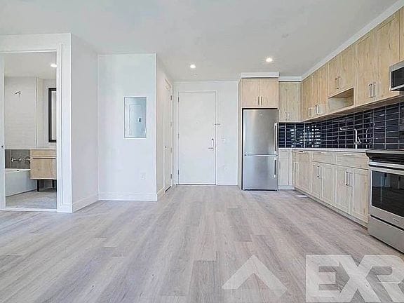 1-bedroom apartment in Flatbush 2