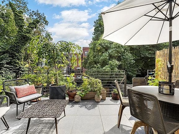 4-bedroom apartment in Bedford-Stuyvesant 3